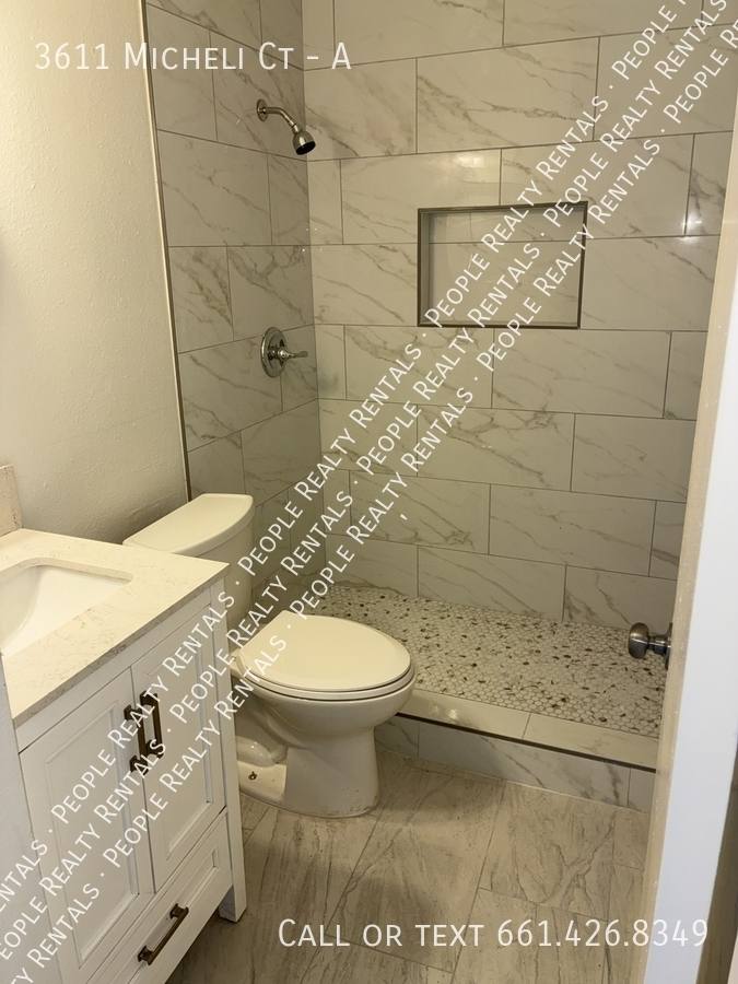 Apartment for rent at 3611 Micheli Court #A, Bakersfield, CA 93309