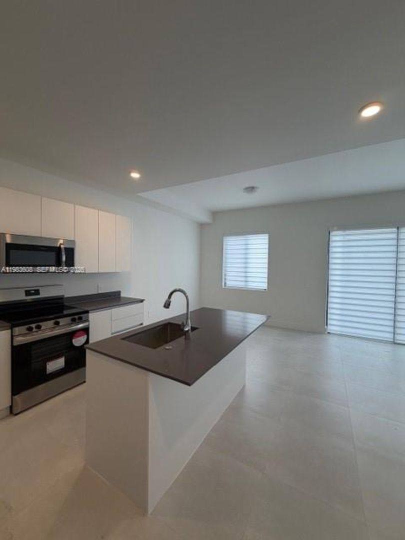 Townhouse for rent at 18943 SW 345th Terrace, Homestead, FL 33034