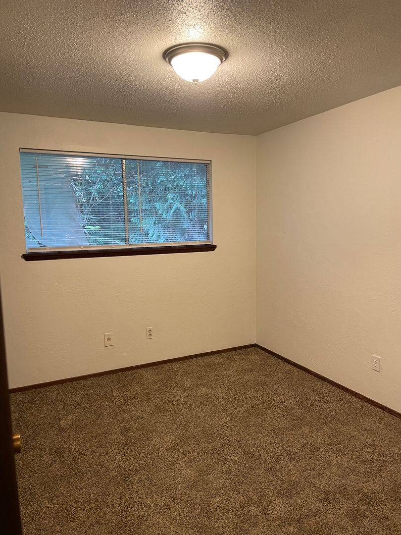 Apartment for rent at 1314 S 2nd St, Shelton, WA 98584