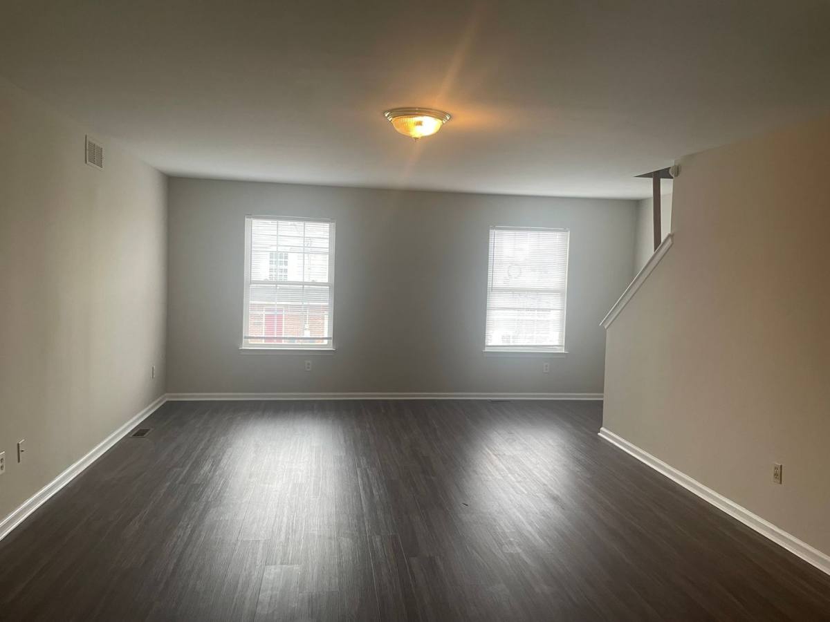 Townhouse for rent at 1505 W 5th St, Wilmington, DE 19805