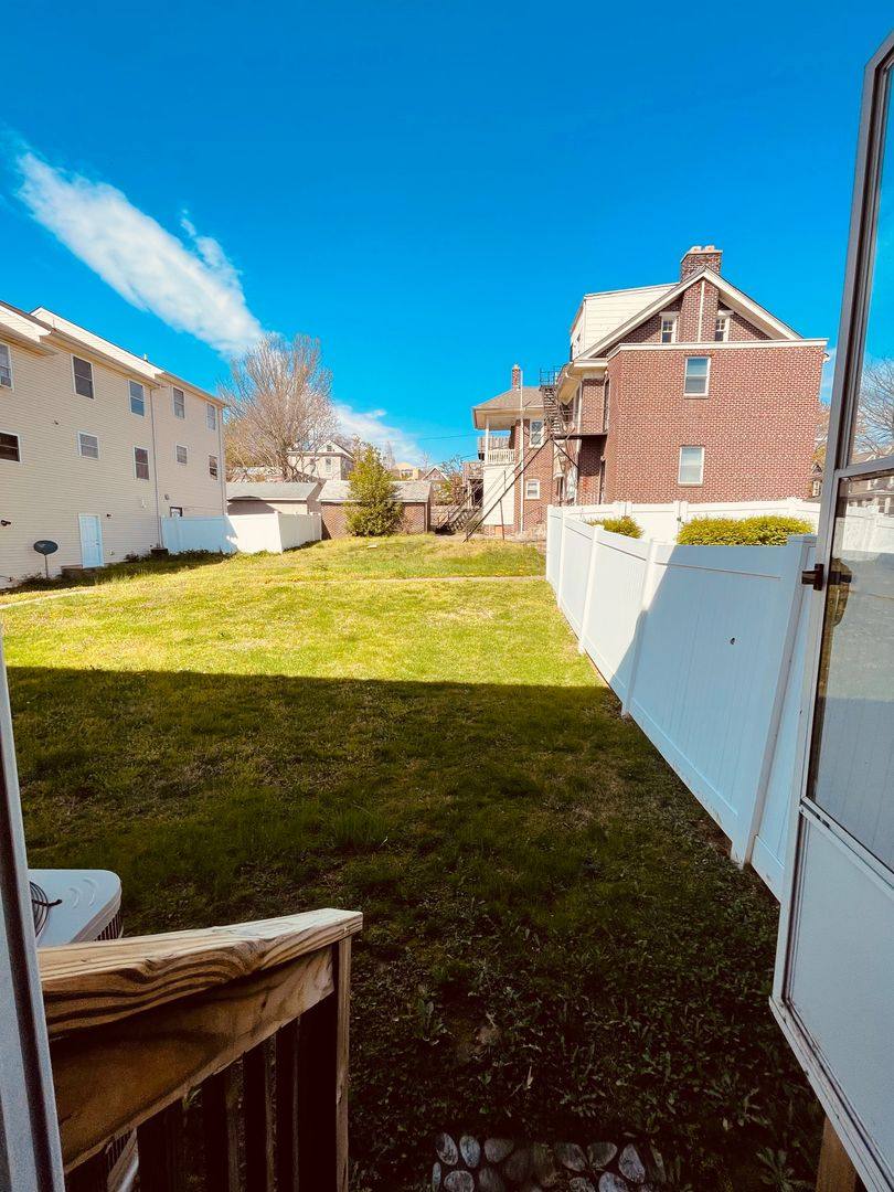 Townhouse for rent at 1505 W 5th St, Wilmington, DE 19805