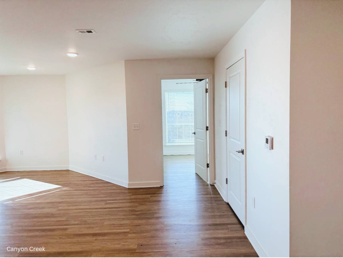 Apartment for rent at 25231 W 100th St, Lenexa, KS 66227