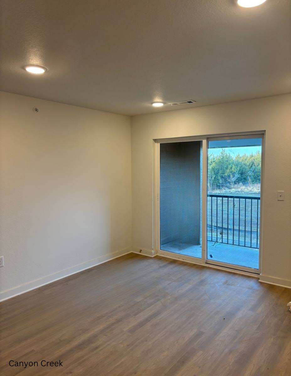 Apartment for rent at 25231 W 100th St, Lenexa, KS 66227