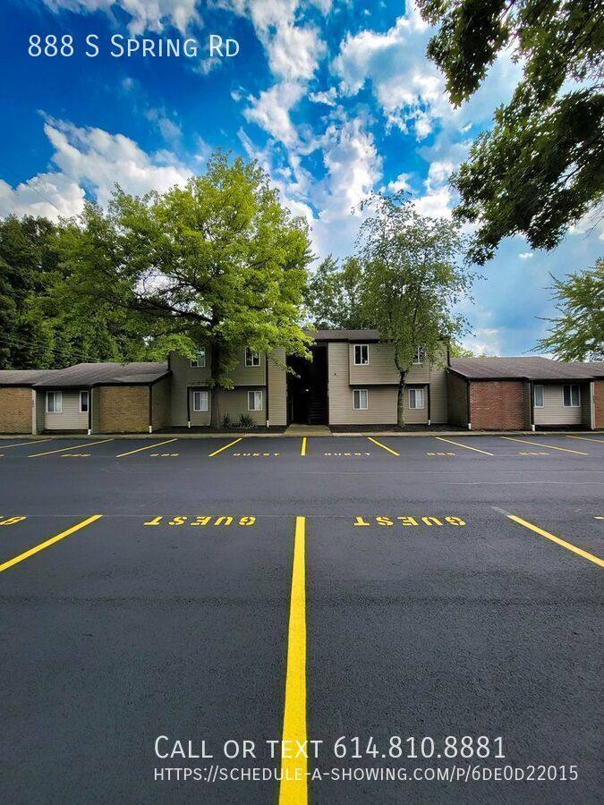 Apartment for rent at 888 S Spring Rd, Westerville, OH 43081