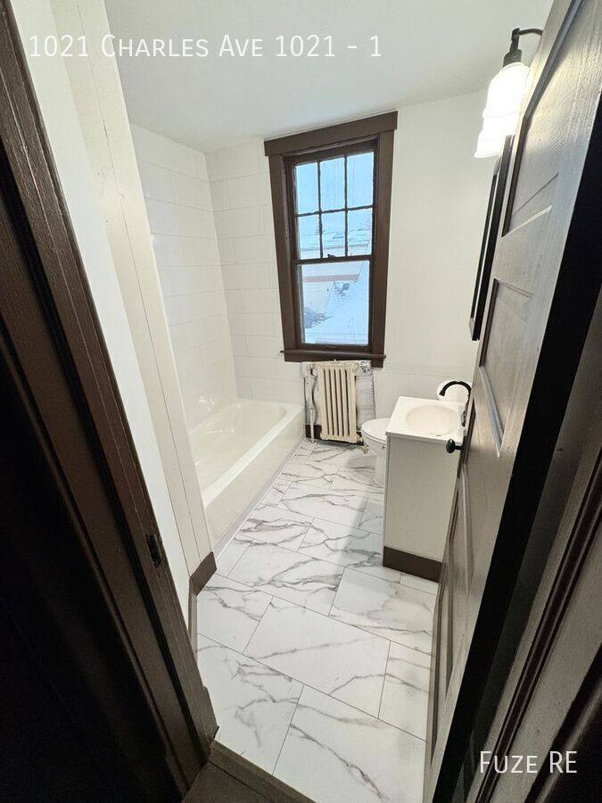 Apartment for rent at 1021 Charles Ave #1, Saint Paul, MN 55104