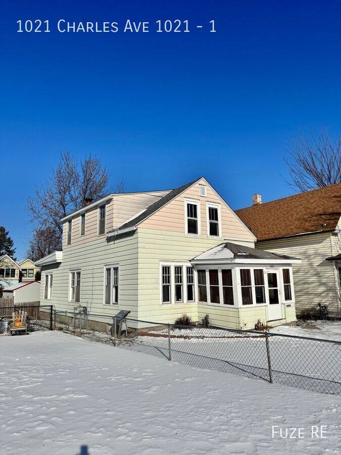 Apartment for rent at 1021 Charles Ave #1, Saint Paul, MN 55104