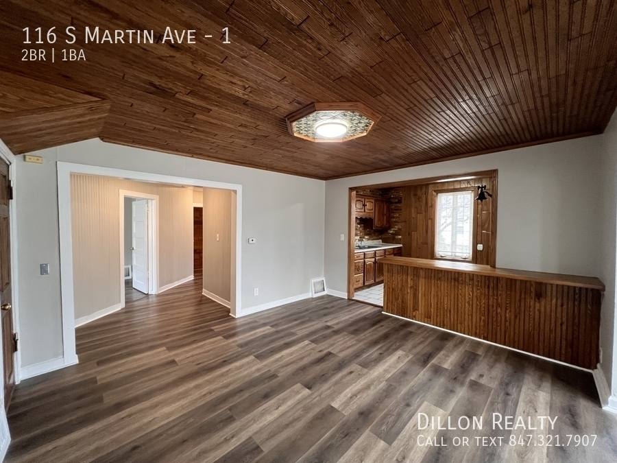 Apartment for rent at 116 S Martin Ave #1, Waukegan, IL 60085