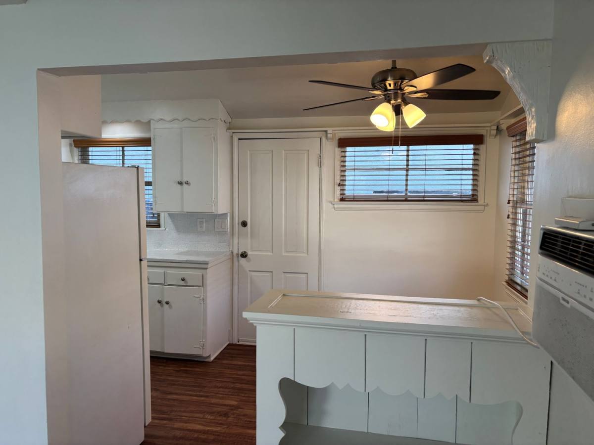 Apartment for rent at 5069-5071 Kester Ave, Sherman Oaks, CA 91403