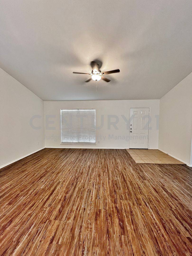 House for rent at 1028 Whitewater Trail, Desoto, TX 75115