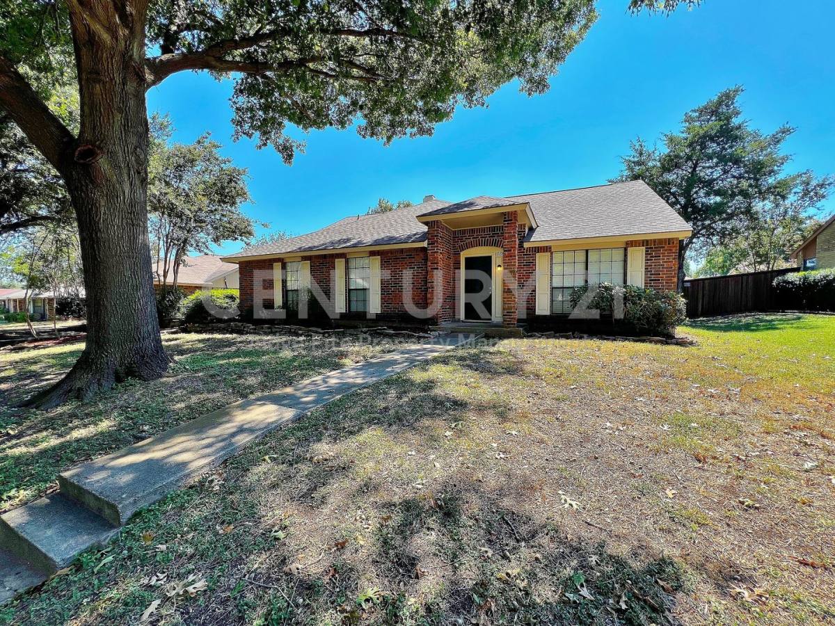 House for rent at 1028 Whitewater Trail, Desoto, TX 75115