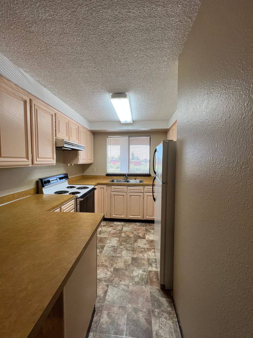 Apartment for rent at 310 B St, Blaine, WA 98230
