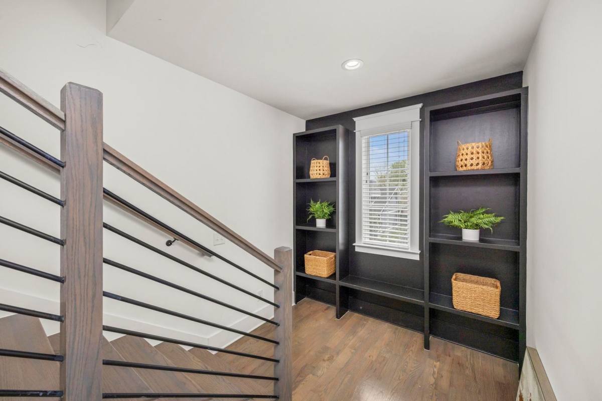House for rent at 924 Jackson St, Nashville, TN 37208
