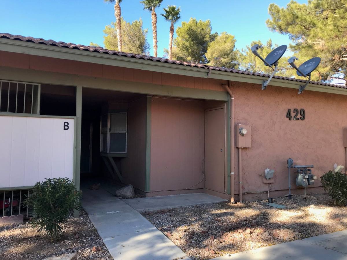 Apartment for rent at 429 N Lamb Blvd, Las Vegas, NV 89110