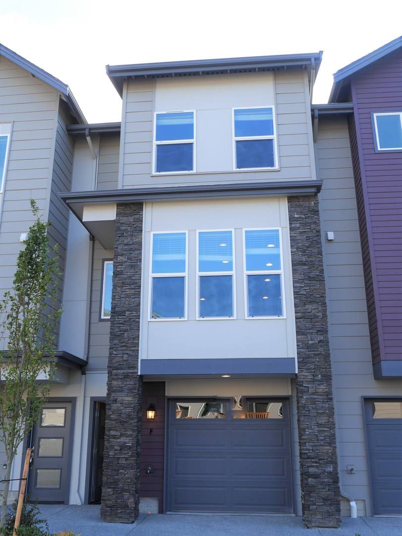 Townhouse for rent at 1925 129th Place SW #F, Everett, WA 98204
