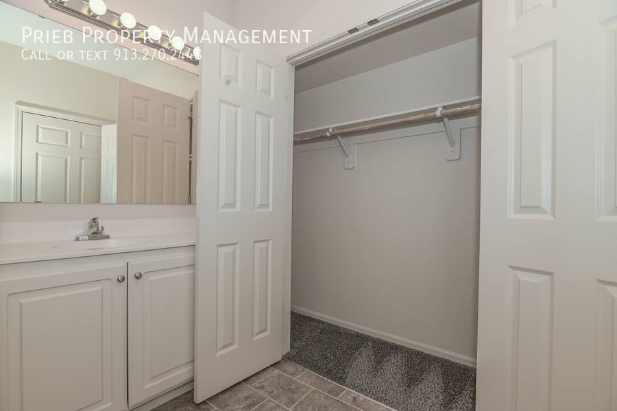 Townhouse for rent at 22161 W 124th Place #BUILDING 6, Olathe, KS 66061