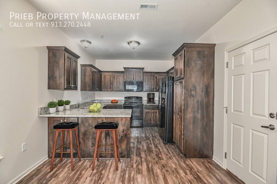 Townhouse for rent at 22161 W 124th Place #BUILDING 6, Olathe, KS 66061