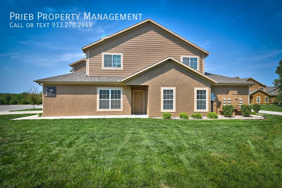 Townhouse for rent at 22161 W 124th Place #BUILDING 6, Olathe, KS 66061