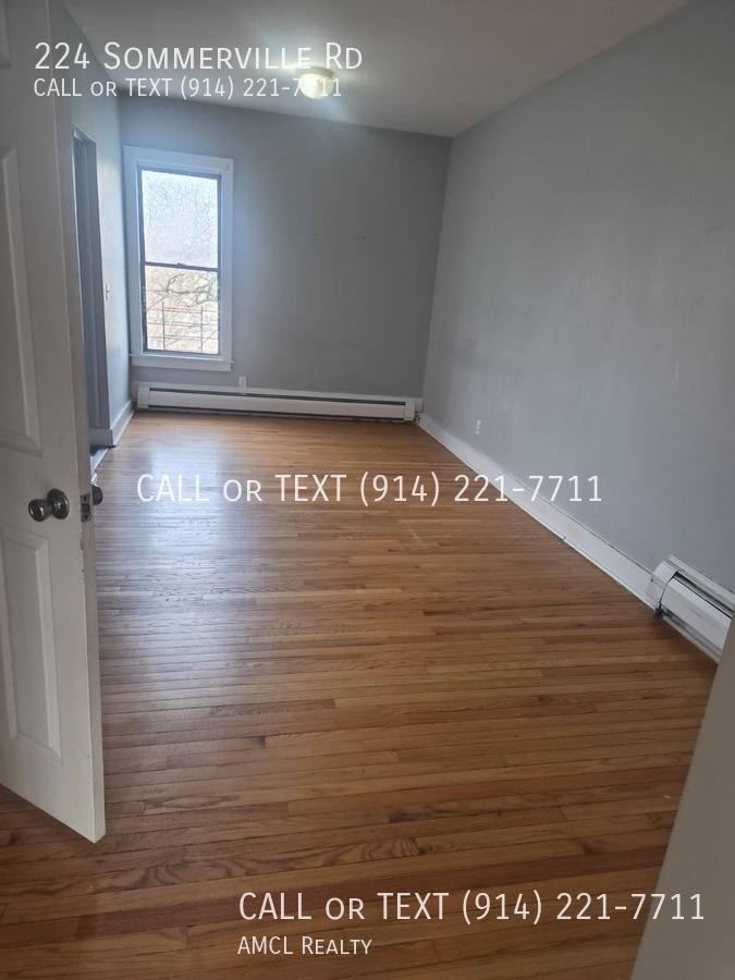 Apartment for rent at 224 Sommerville Rd, Yonkers, NY 10703
