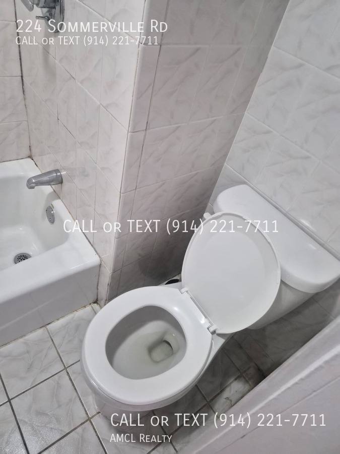 Apartment for rent at 224 Sommerville Rd, Yonkers, NY 10703
