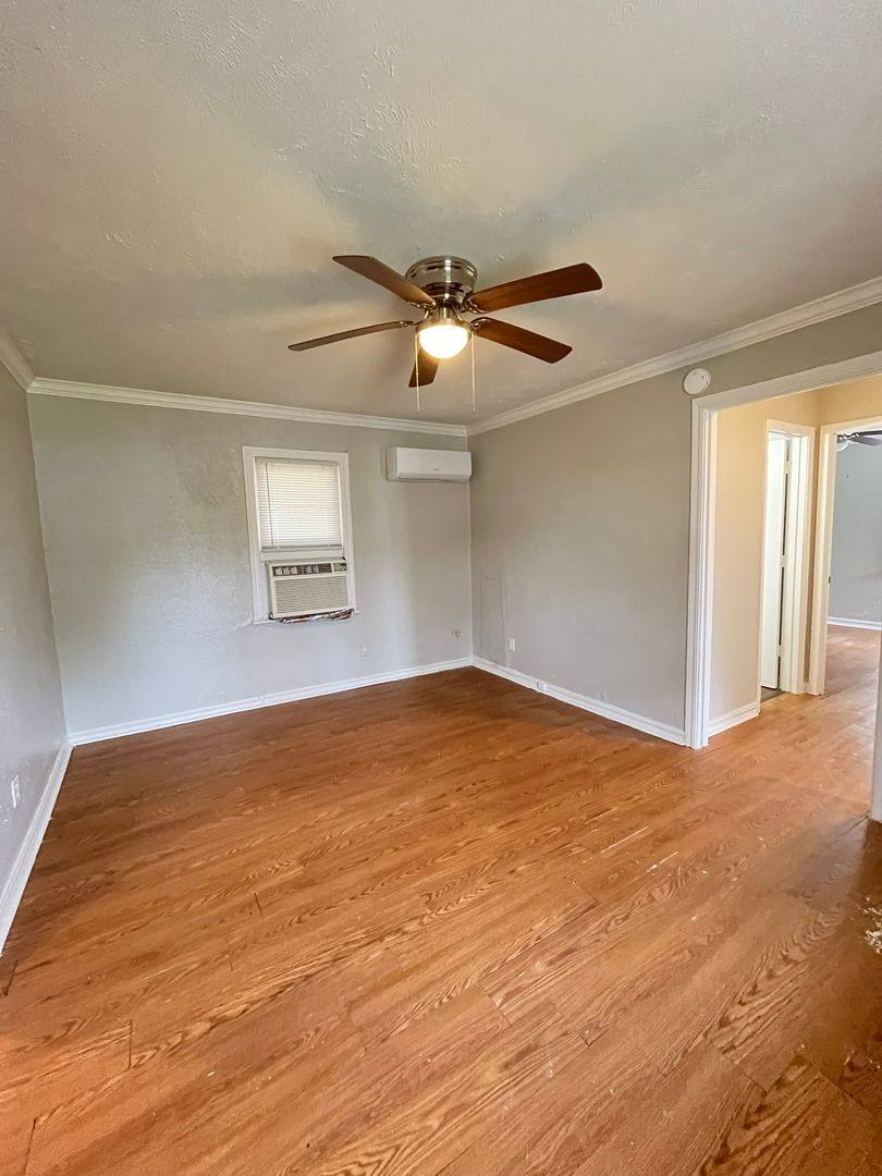 House for rent at 313 W Peach St, Oklahoma City, OK 73110