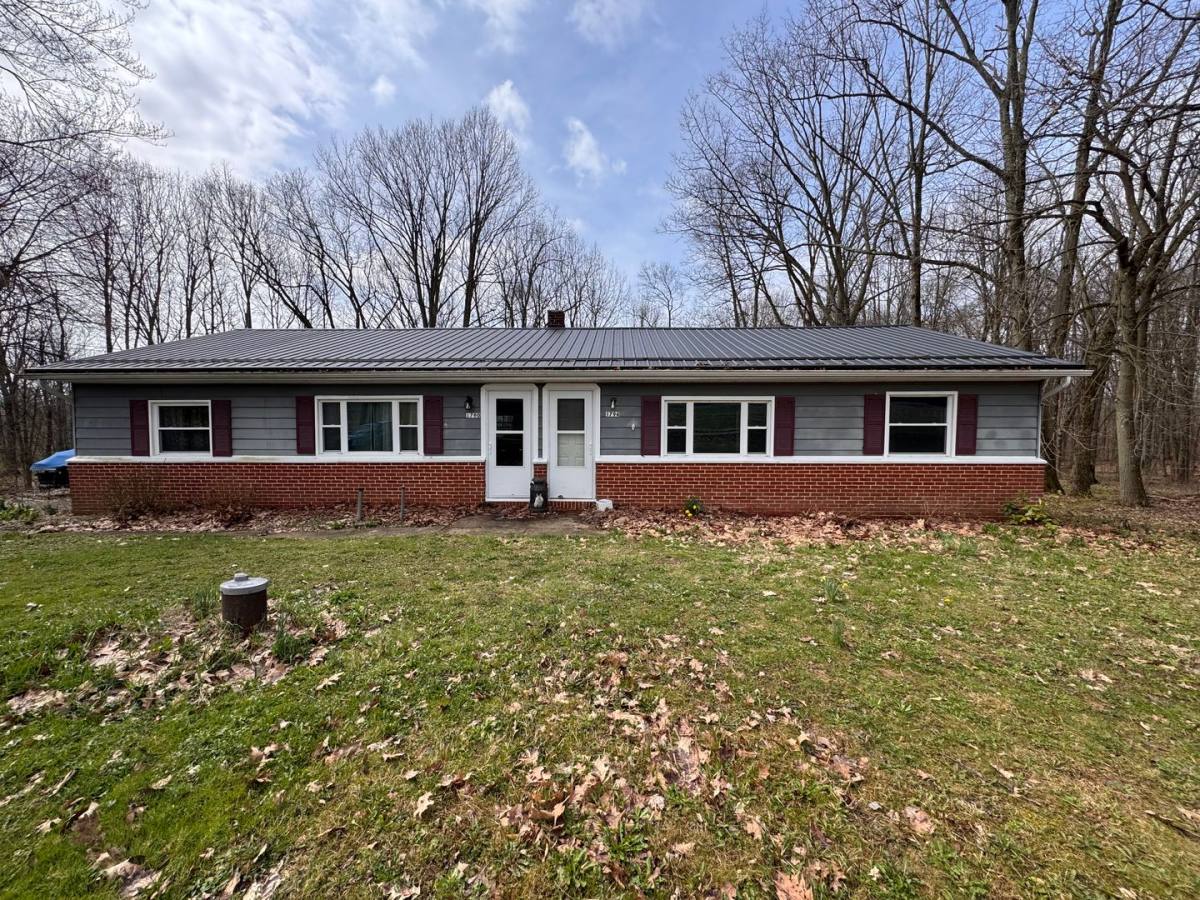 Apartment for rent at 1790-1794 Rutledge Rd, Transfer, PA 16154