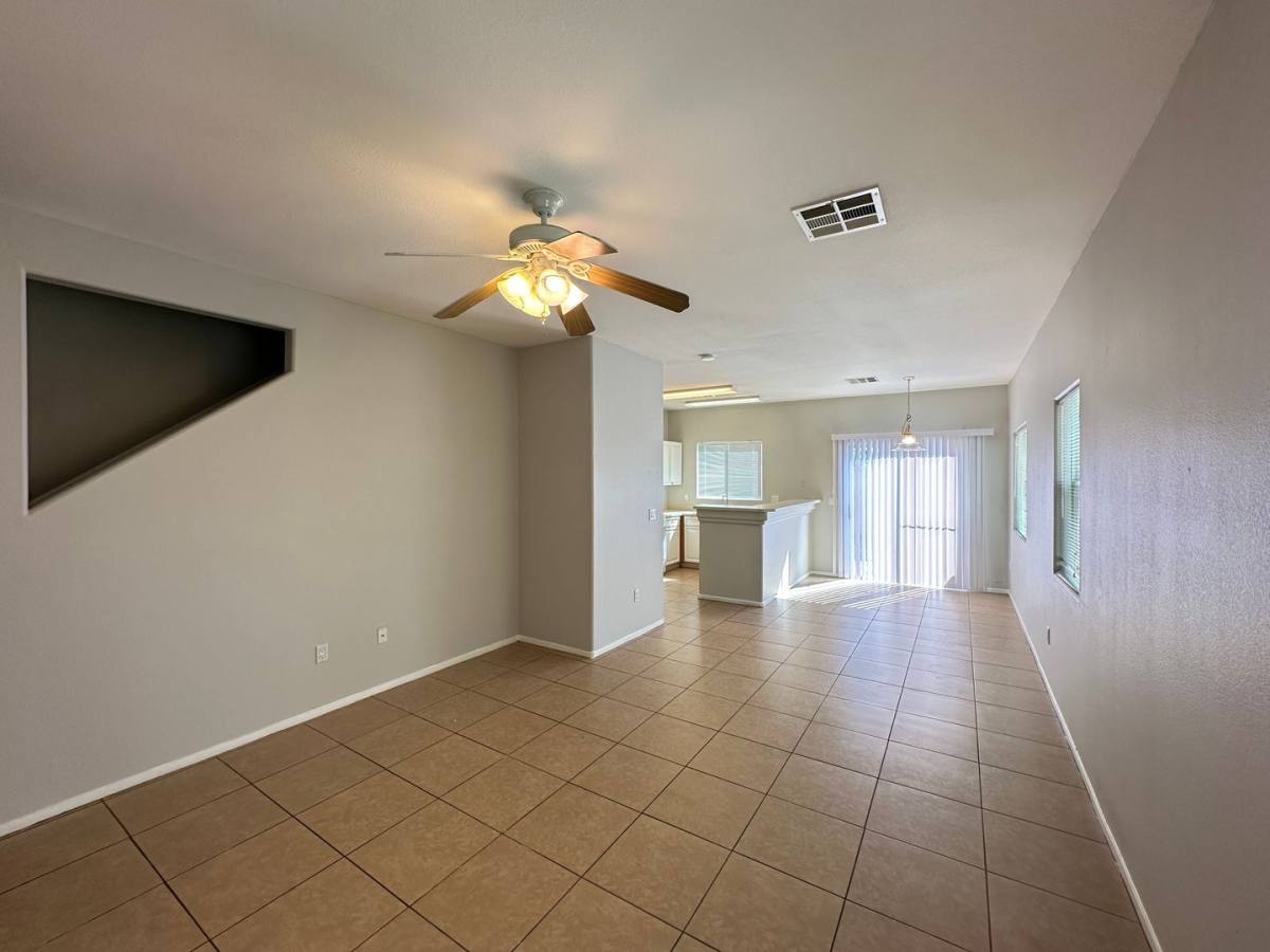 Townhouse for rent at 9312 Straw Hays St, Las Vegas, NV 89178