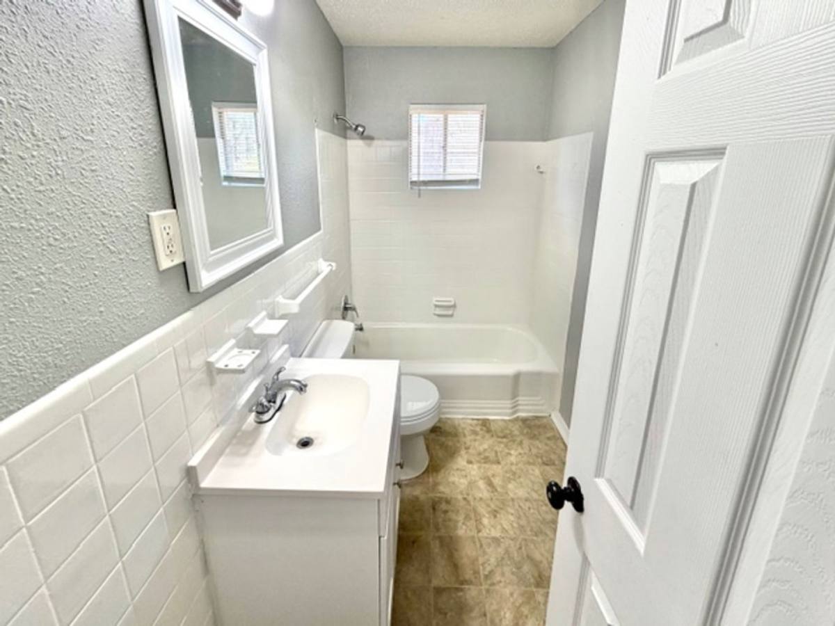 Apartment for rent at 3203 Aden St, Memphis, TN 38127