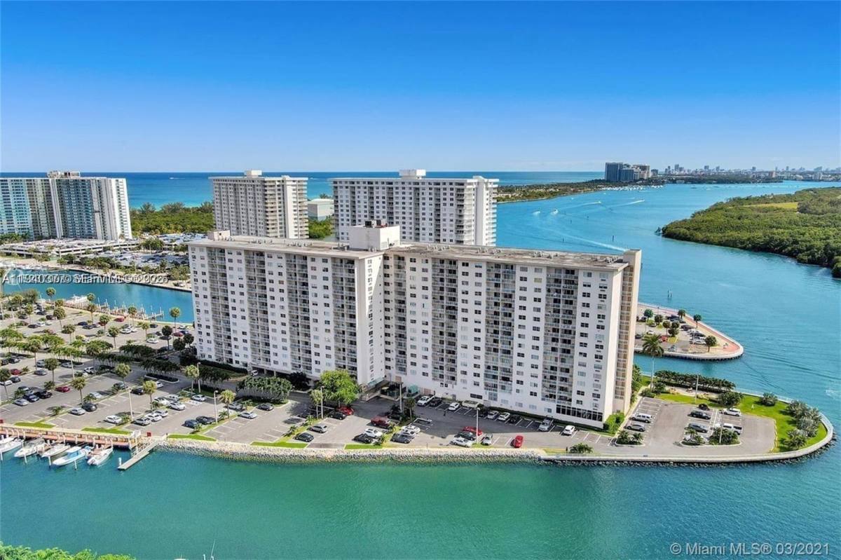Apartment for rent at 400 Kings Point Dr #503, North Miami Beach, FL 33160