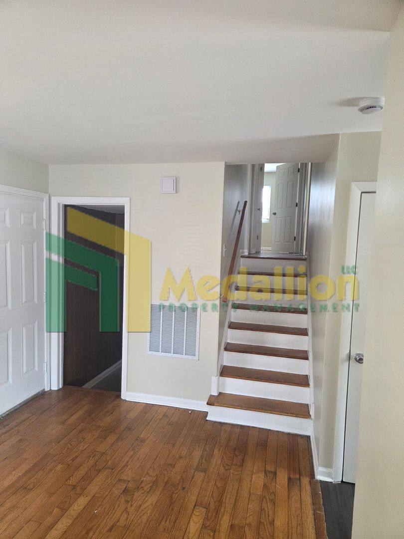 House for rent at 10637 S Cottage Grove Ave, Chicago, IL 60628