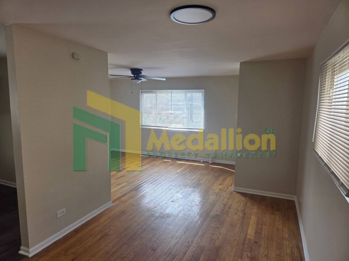 House for rent at 10637 S Cottage Grove Ave, Chicago, IL 60628