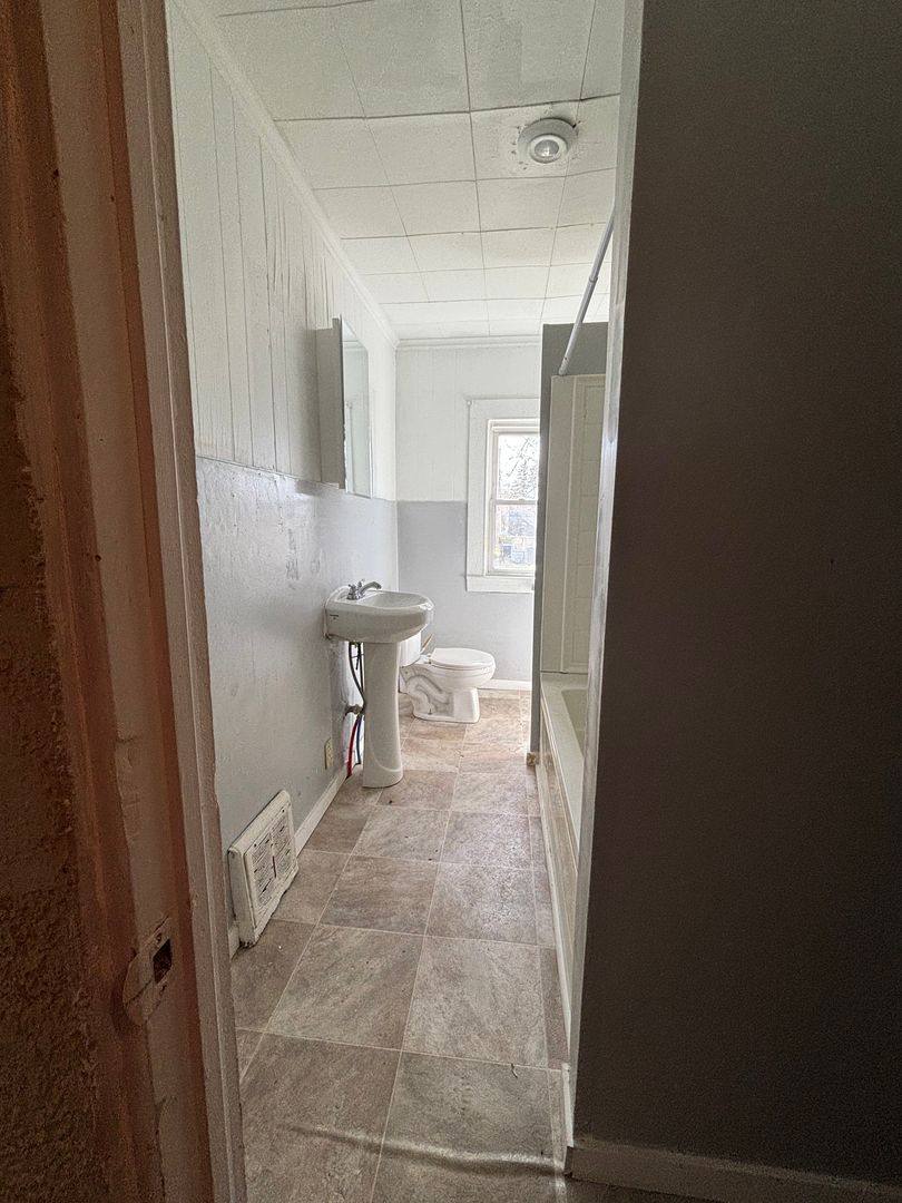 House for rent at 420 Reed St, Sharon, PA 16146