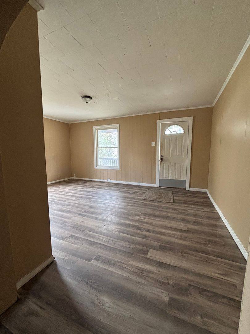 House for rent at 420 Reed St, Sharon, PA 16146