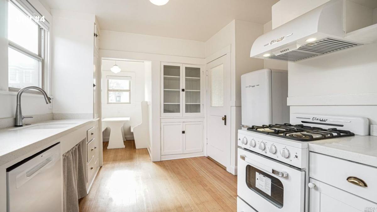 Apartment for rent at 425 B St, Petaluma, CA 94952