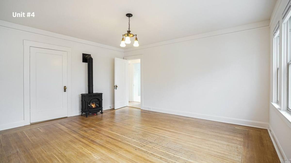 Apartment for rent at 425 B St, Petaluma, CA 94952