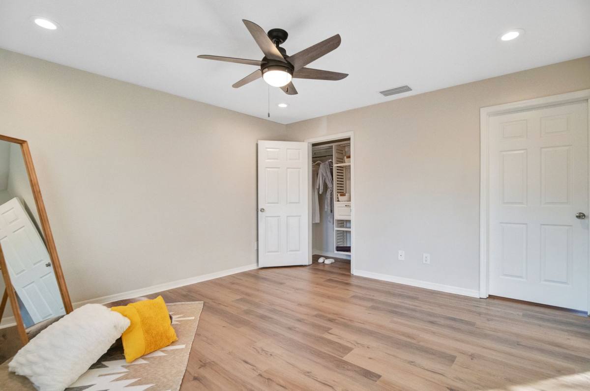Apartment for rent at 2690-2694 Curry Ford Rd, Orlando, FL 32806