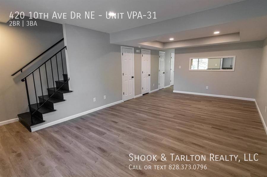 Townhouse for rent at 420 10th Ave Dr NE #31, Hickory, NC 28601