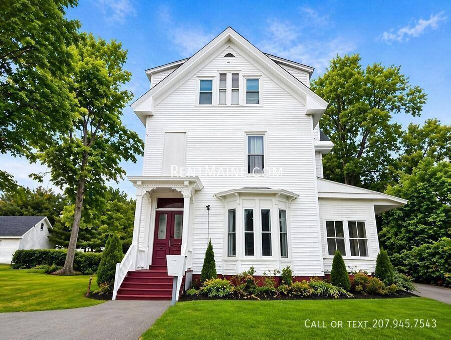 Apartment for rent at 17 Boutelle Ave #7, Waterville, ME 04901