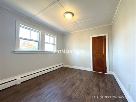 Apartment for rent at 17 Boutelle Ave #7, Waterville, ME 04901