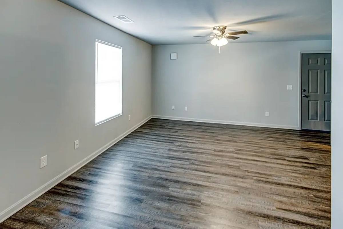 Apartment for rent at 220 W Garfield Ave, Princeton, IN 47670