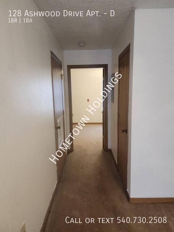 Apartment for rent at 128 Ashwood Dr #D, Tazewell, VA 24651