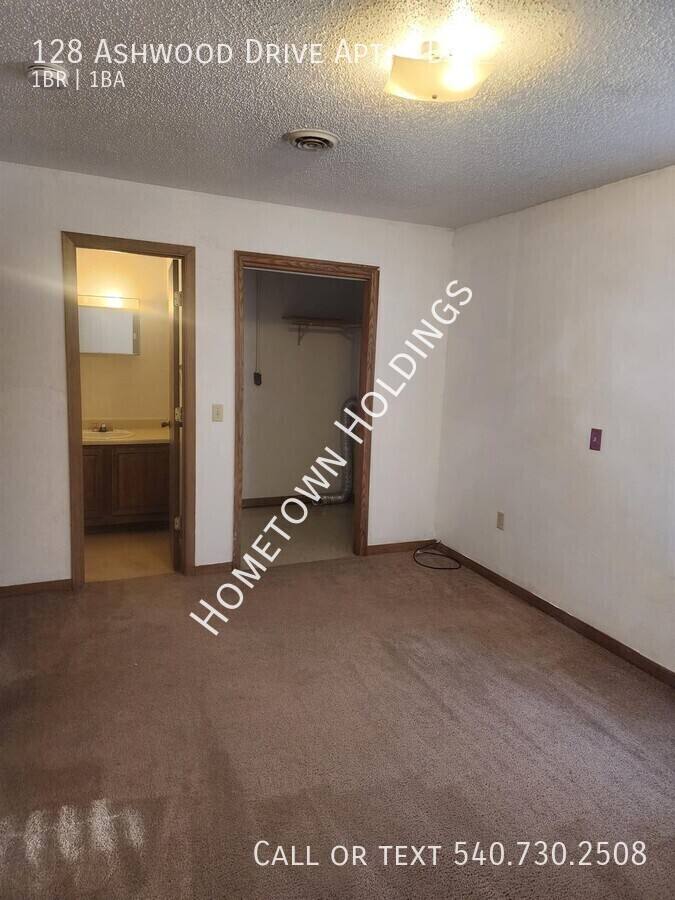 Apartment for rent at 128 Ashwood Dr #D, Tazewell, VA 24651