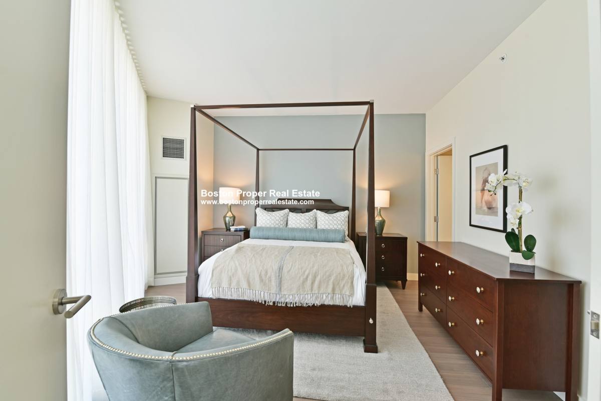 Apartment for rent at 30 Dalton #2106, Boston, MA 02115