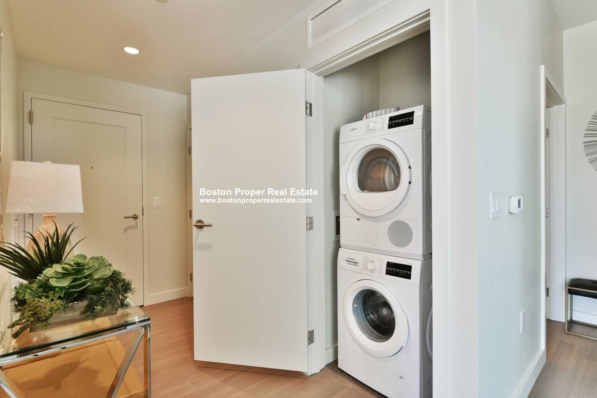 Apartment for rent at 30 Dalton #2106, Boston, MA 02115