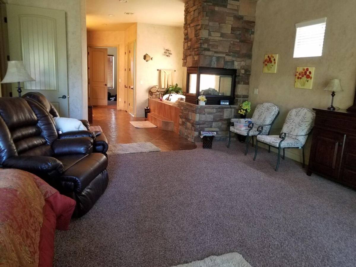 House for rent at 156 S Crest Line Dr, Saint George, UT 84790