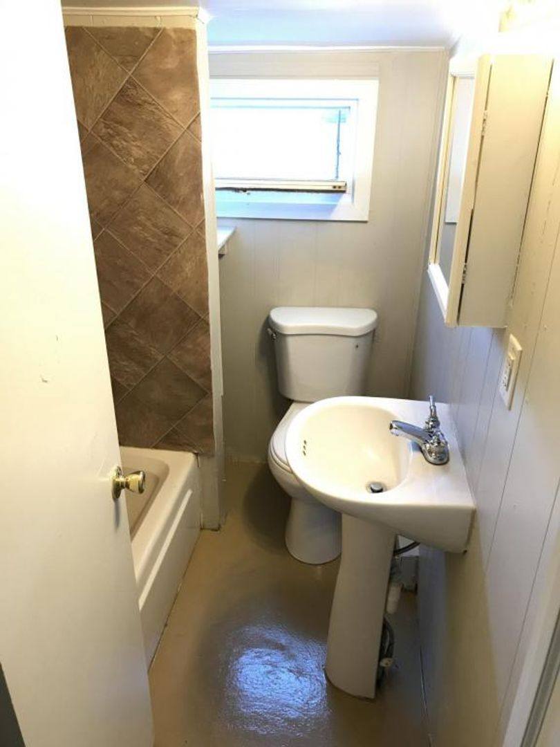 Apartment for rent at 17 E Louther St #3, Carlisle, PA 17013