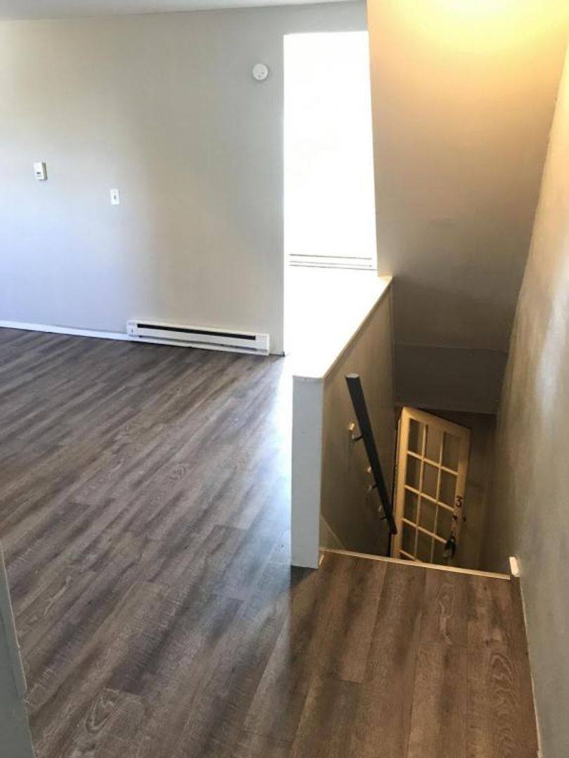 Apartment for rent at 17 E Louther St #3, Carlisle, PA 17013