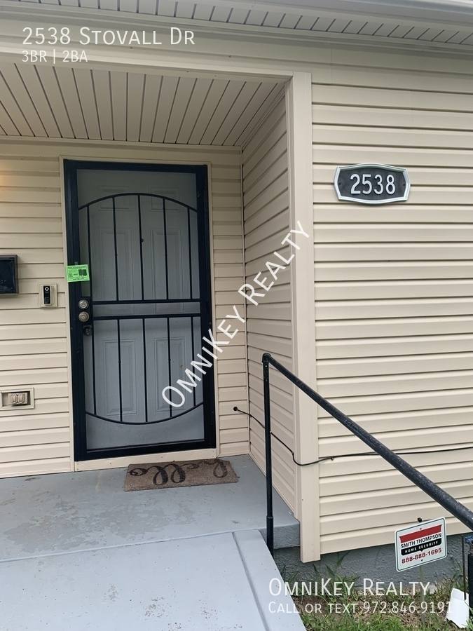 Apartment for rent at 2538 Stovall Dr, Dallas, TX 75216
