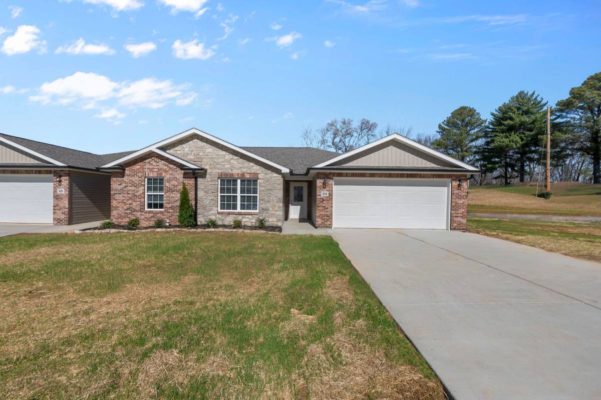 Apartment for rent at 34 38 Benton Hill Lane, Cape Girardeau, MO 63701