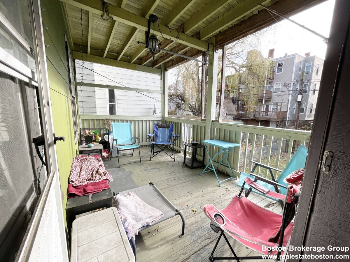 Apartment for rent at 20 Howell St #1, Dorchester, MA 02125