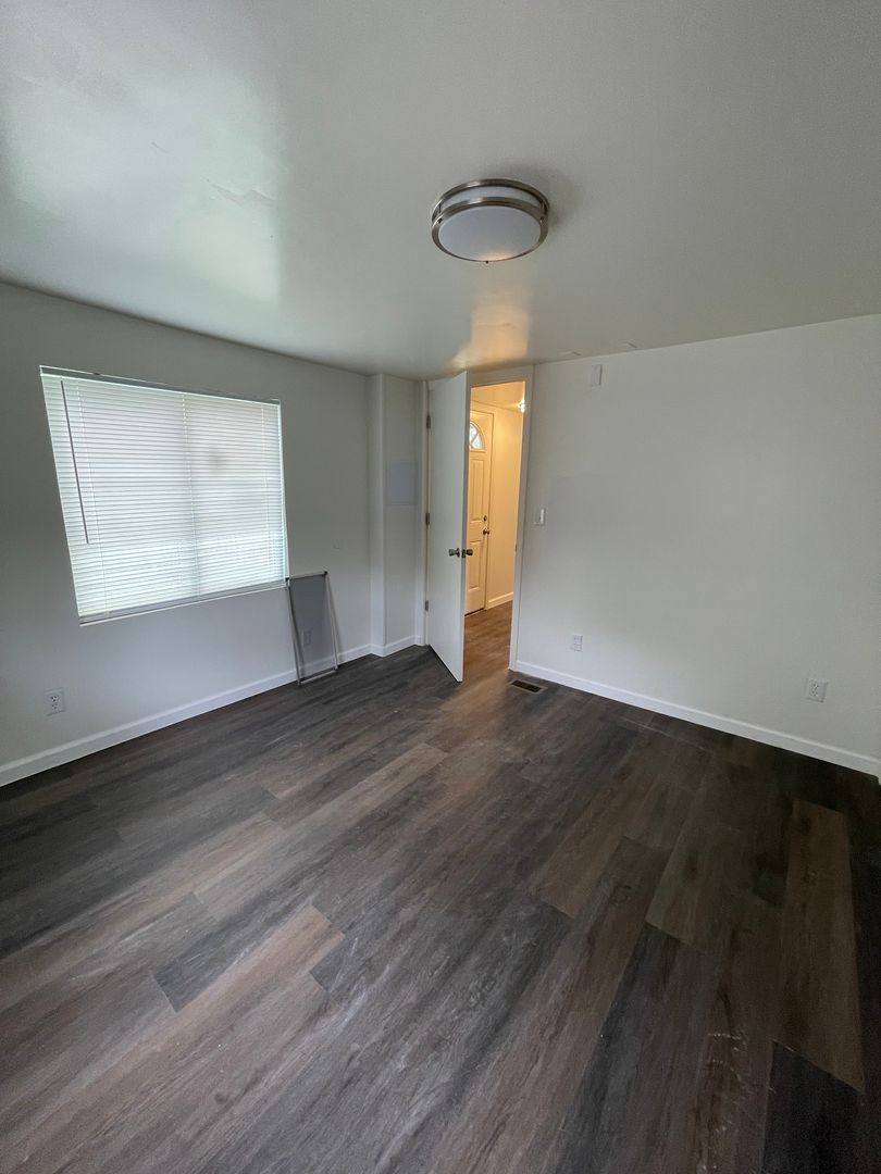 Apartment for rent at 127 - 147 NE Howard Ave, Bartlesville, OK 74006